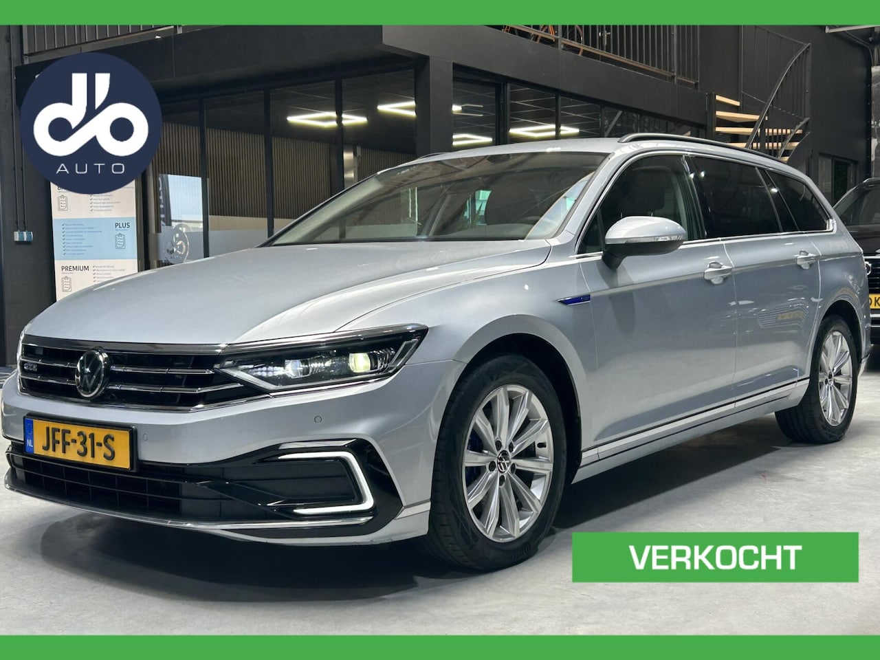 Volkswagen Passat Variant - 1.4 TSI PHEV GTE Business TREKHAAK I LED MATRIX I PDC + CAMERA I DEALER O.H. | SOH 100% - AutoWereld.nl
