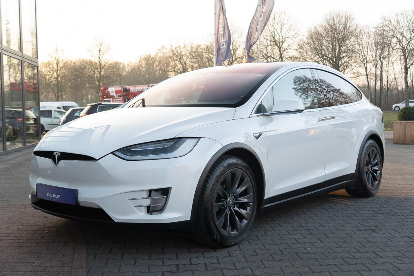 Tesla Model X - 100D|1ste Eig|Org NL NAP|AutoPilot|Trekhaak|Luchtvering|Soft-Close|Panoramadak|Nieuwe Accu - AutoWereld.nl