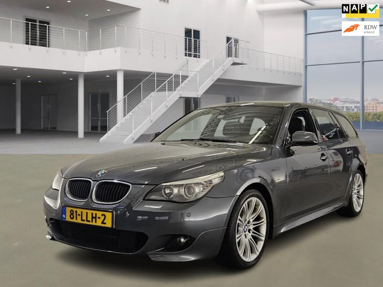 BMW 5-serie Touring - 520i Business Line Edition I |origineel nl|m pakket|aut|xenon|leder|navi|psensor - AutoWereld.nl