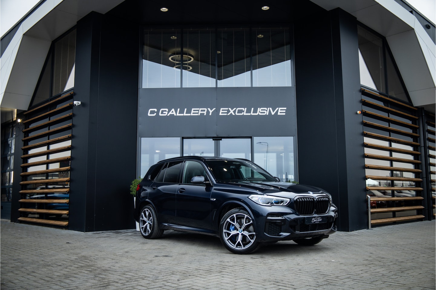 BMW X5 - xDrive45e Executive - M Sport | Laser | Luchtvering | Memory | 360 Camera - AutoWereld.nl