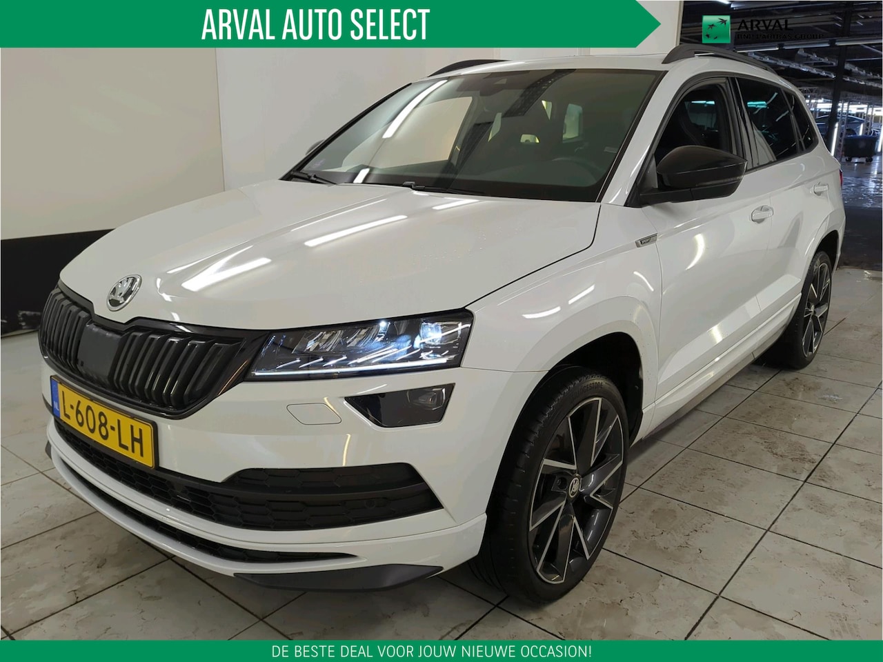 Skoda Karoq - 1.5 TSI 150pk Automaat Sportline Business | Panoramadak | Comfort & Functie pakket | CarPl - AutoWereld.nl