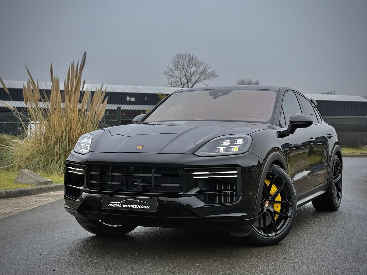 Porsche Cayenne Coupé - Turbo GT E-Hybrid 4.0 Carbon|Keramisch|Softclose|Burmester®|Stoelventilatie|Keyless|Passag - AutoWereld.nl