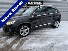Volkswagen Tiguan - 1.4 TSI R-Line Edition met Schuif/Kanteldak | Lederen Bekleding | Stoelverwarming | PDC V+