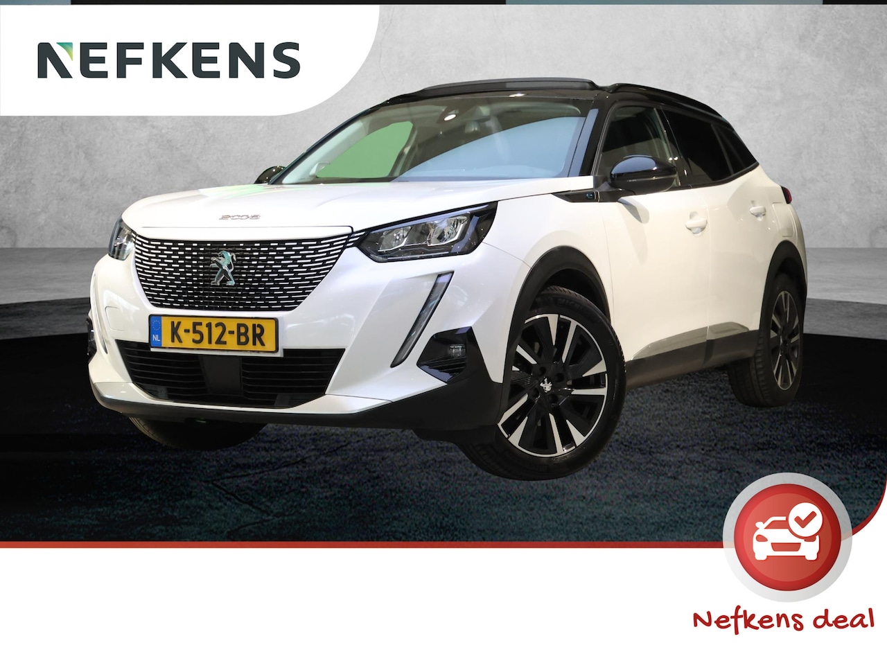Peugeot e-2008 - SUV Allure 50 kWh | Schuifdak | Keyless Entry | Stoelverwarming | 18 inch Velgen - AutoWereld.nl