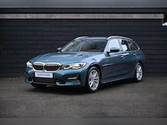 BMW 3-serie Touring - 330e High Executive Trekhaak | Leder | Dealer Ond | Sportstoelen | M Sport Stuur