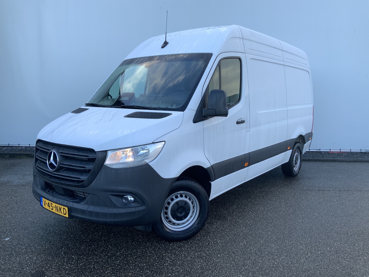 Mercedes-Benz Sprinter - 317 1.9 CDI L2H2 Automaat Navi Camera Cruise 3 Zits Opstap Euro 6 - AutoWereld.nl