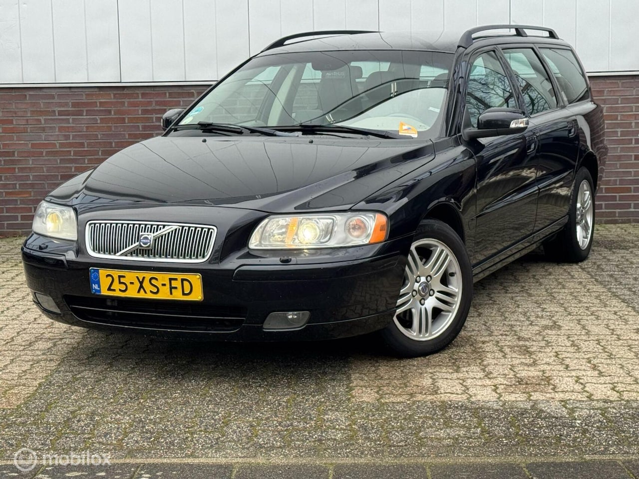 Volvo V70 - 2.4D Edition Sport 2.4D Edition Sport - AutoWereld.nl