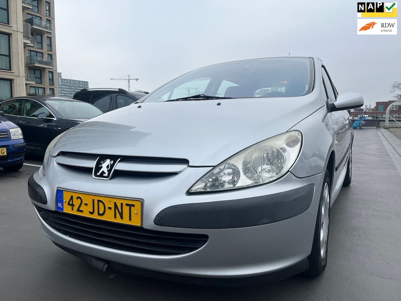 Peugeot 307 - 1.4 XT Clima Cruise PDC LMV Nieuwe Koppeling Nieuwe Apk - AutoWereld.nl