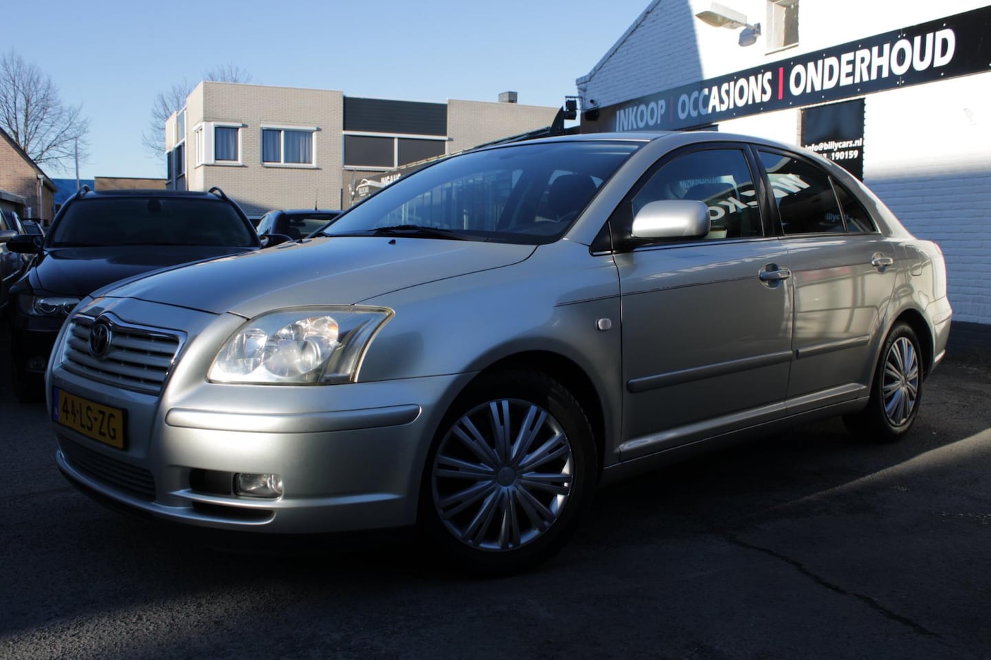 Toyota Avensis - 2.0 VVTi Linea Luna / Airco / Elektrische ramen / - AutoWereld.nl
