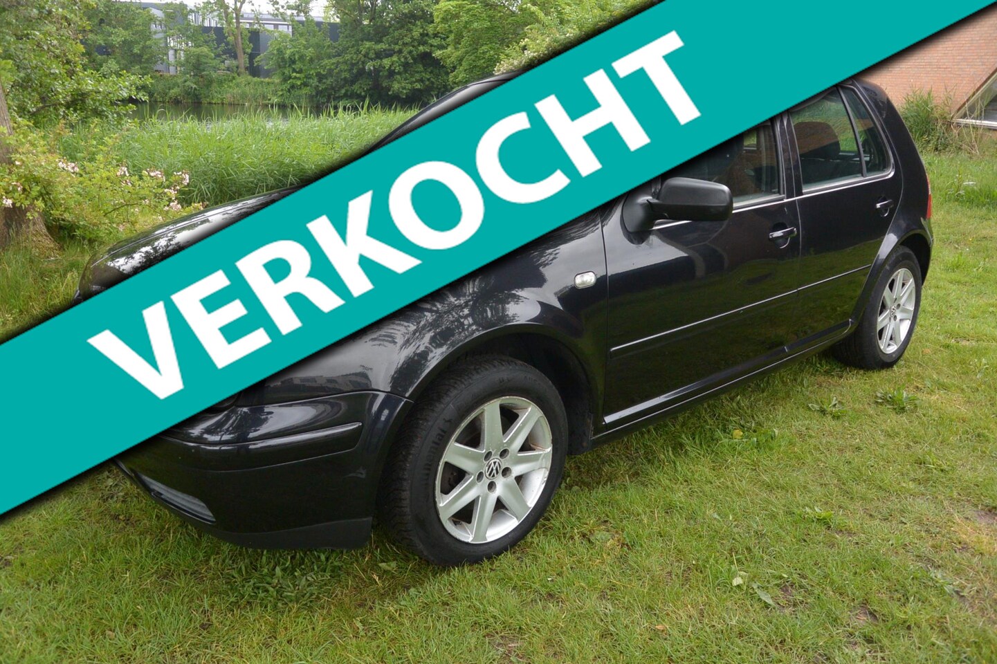 Volkswagen Golf - 1.6-16V FSI Ocean*5deurs*airco*cruise*trekhaak*apk - AutoWereld.nl