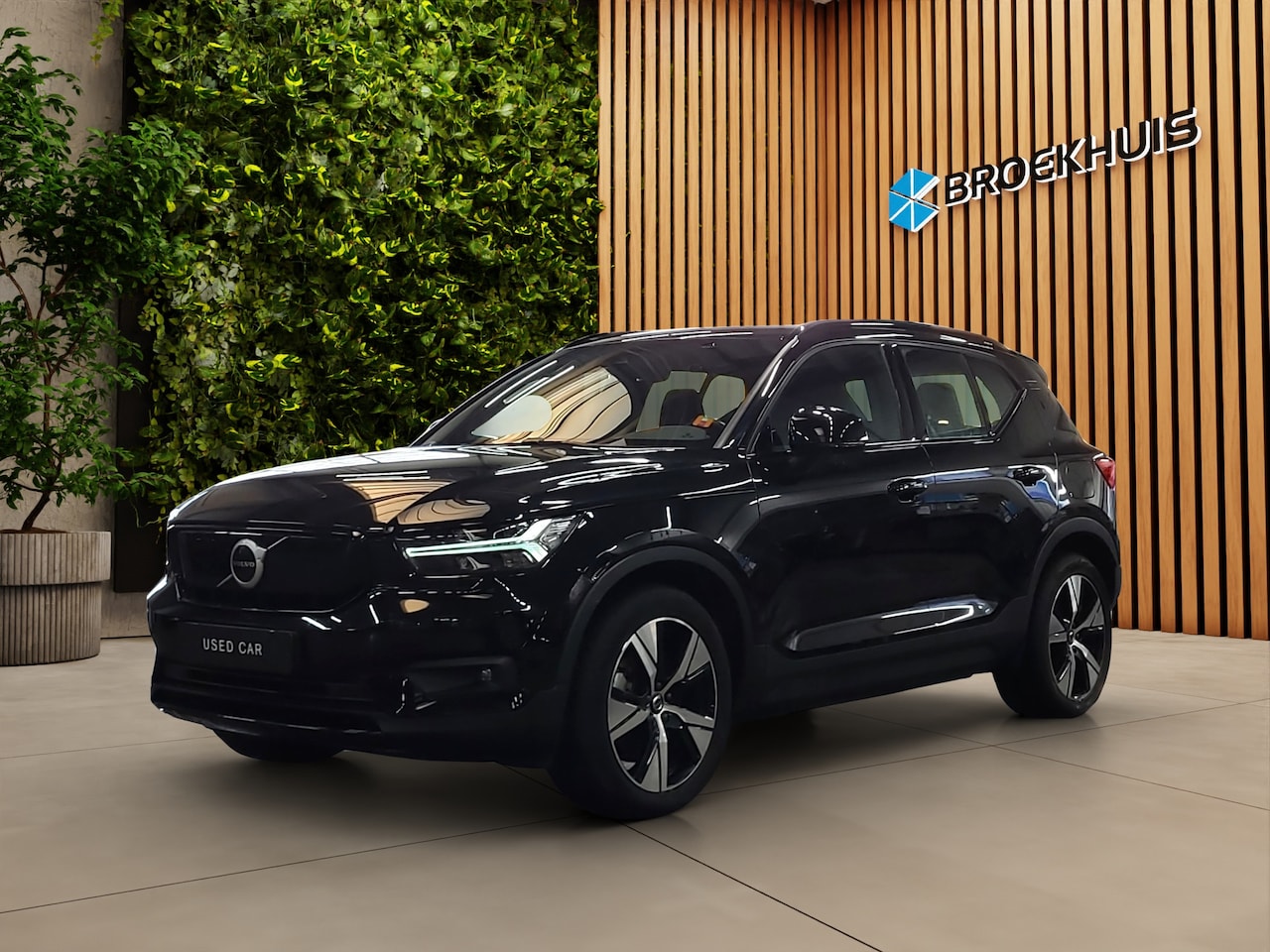 Volvo XC40 - Recharge P8 AWD R-Design 408pk | 1e Eigenaar | Pilot Assist | Stuur/stoelverwarming | Keyl - AutoWereld.nl