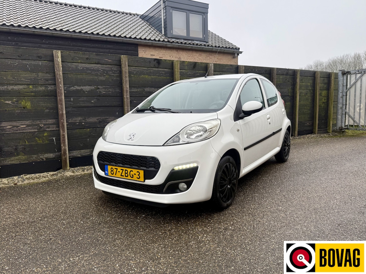 Peugeot 107 - 1.0 Active airco, elek. ramen - AutoWereld.nl
