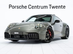 Porsche 911 - Carrera 4 GTS