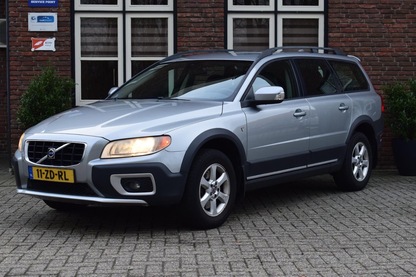 Volvo XC70 - 3.2 AWD Automaat Momentum Trekhaak | Stoelverwarming - AutoWereld.nl