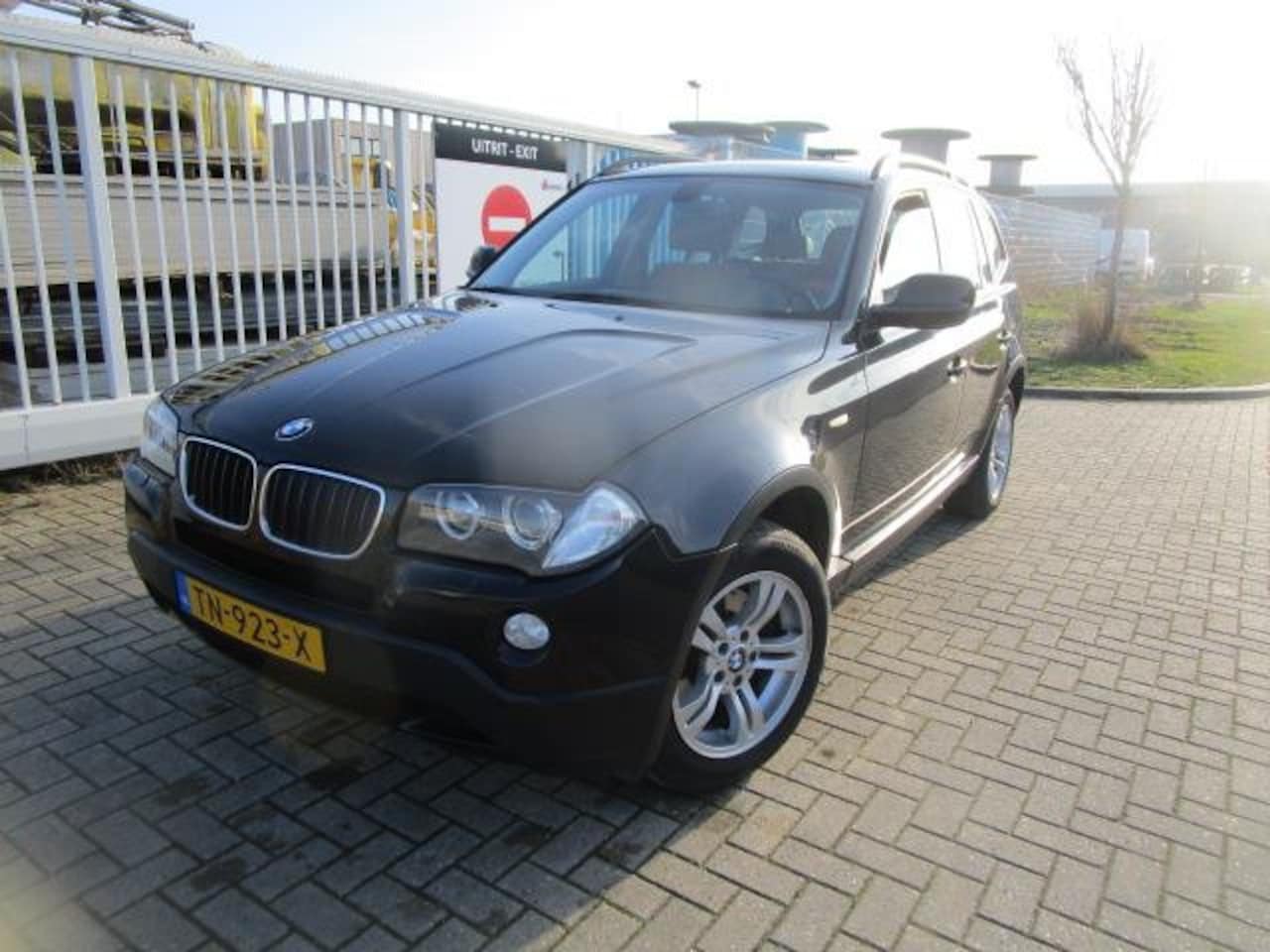 BMW X3 - 2.0i High Executive - AutoWereld.nl