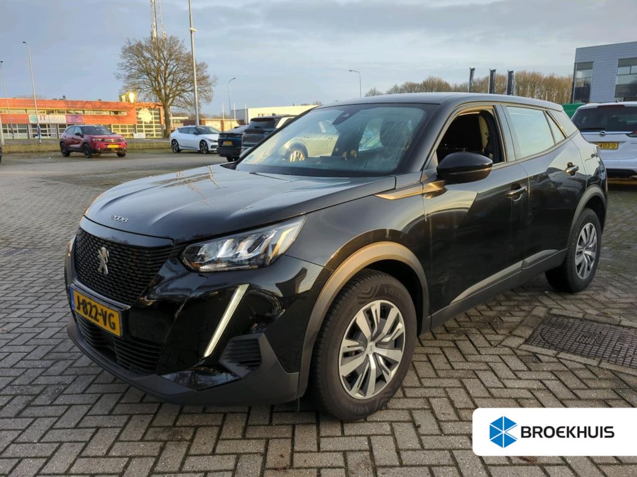 Peugeot 2008 - 1.2 PureTech Active | Navi by app | Bluetooth | All season | Parkeersensoren | 1e Eigenaar - AutoWereld.nl