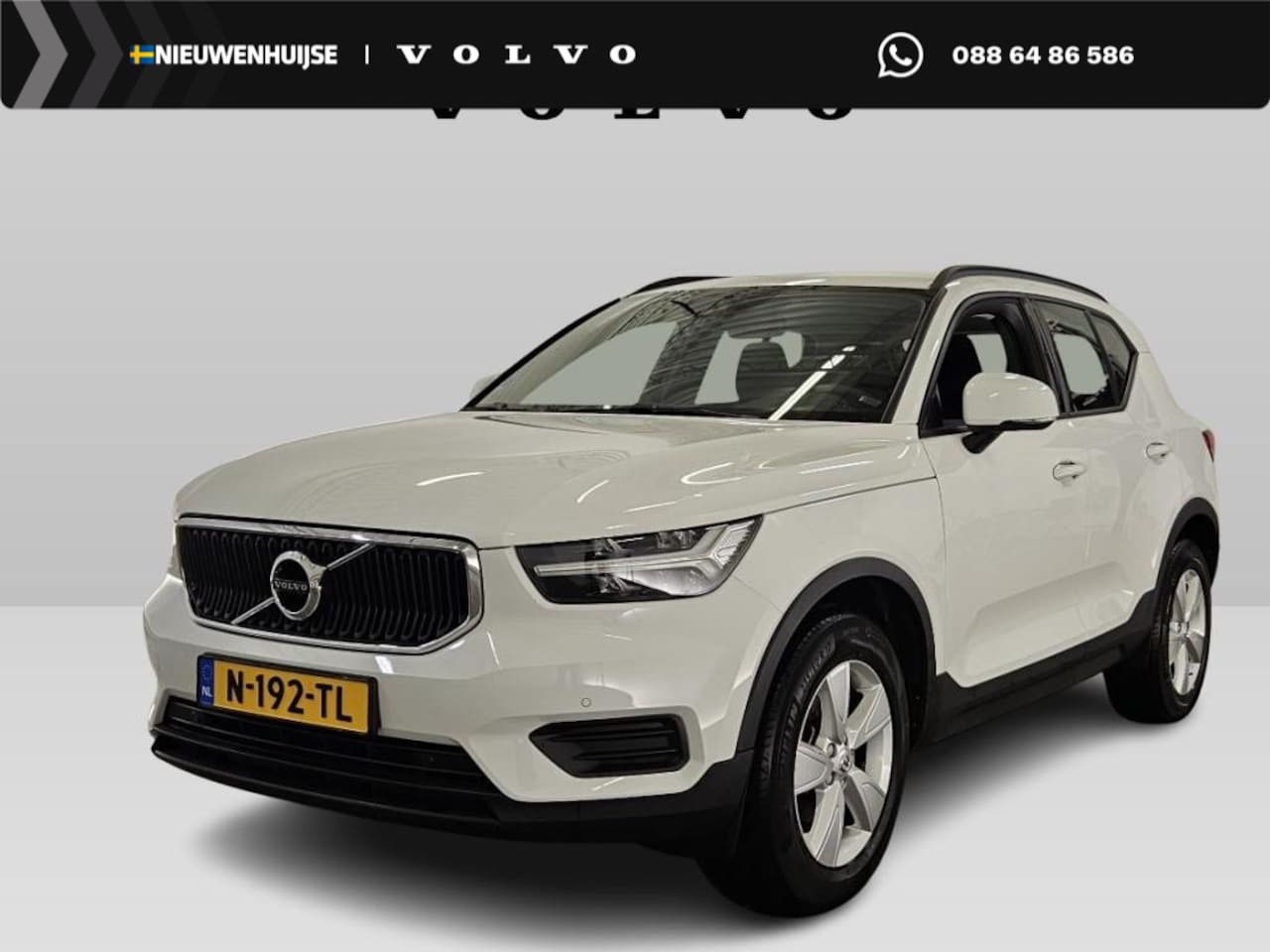 Volvo XC40 - 1.5 T2 Momentum Core LED | Stoel verwarming | Stuurwiel verwarming | Climate | Camera | Ap - AutoWereld.nl