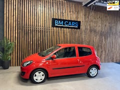 Renault Twingo - 1.2 Authentique Airco, Weinig KM, New APK