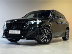 BMW X1 - xDrive25e M-Sport |Head-up |360° |Elektr. Trekhaak |Sfeer |Alcantara |Stoel/Stuurverw