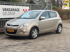 Hyundai i20 - 1.2i i-Motion Nieuwe Koppeling, nieuwe APK onderhoudsbeurt
