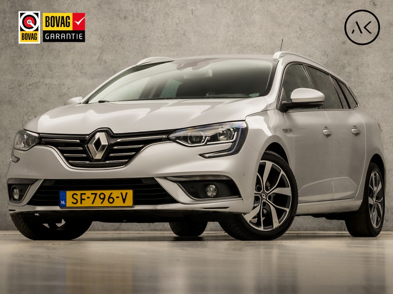 Renault Mégane Estate - 1.2 TCe Bose Sport (APPLE CARPLAY, GROOT NAVI, BOSE AUDIO, LEDER, CAMERA, KEYLESS, SFEERVE - AutoWereld.nl