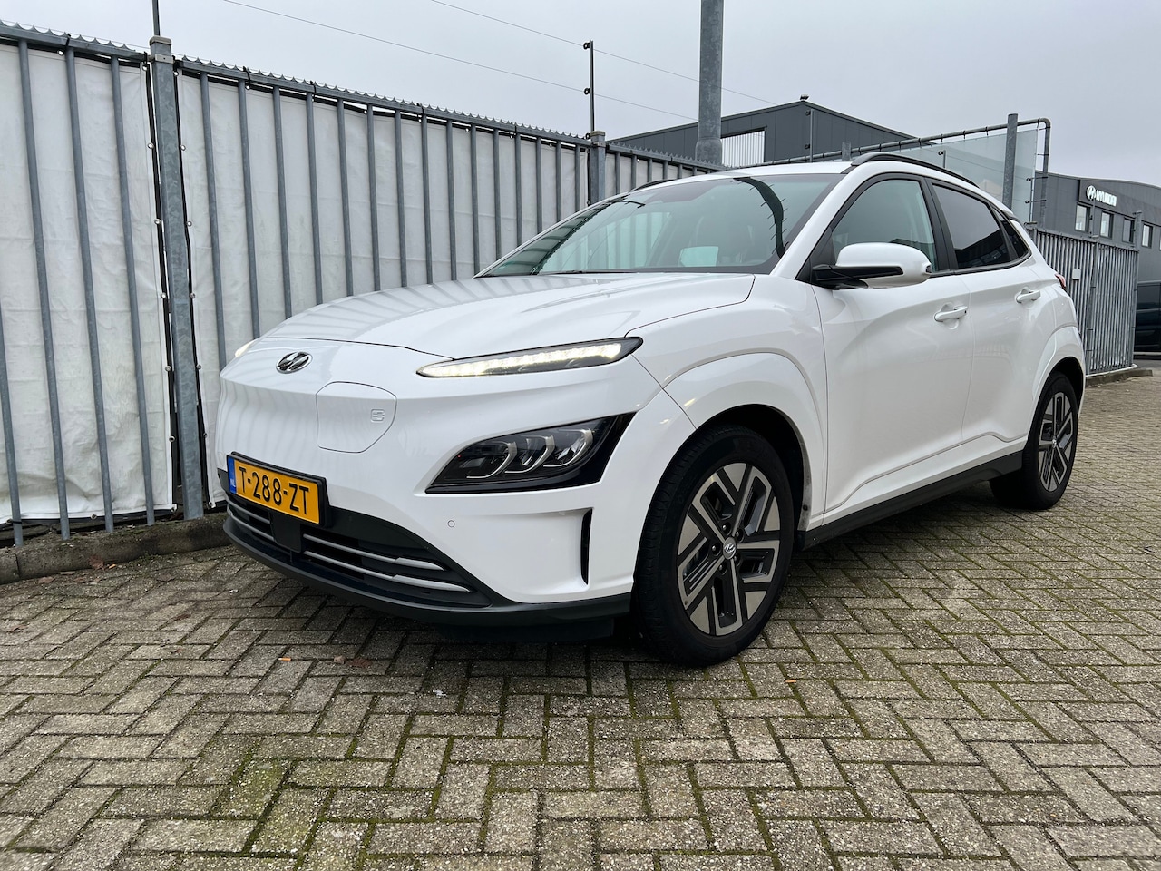 Hyundai Kona Electric - EV Business 64 kWh 204pk | Camera | Premium Audio | Adaptive Cruise controle | Dodehoek de - AutoWereld.nl