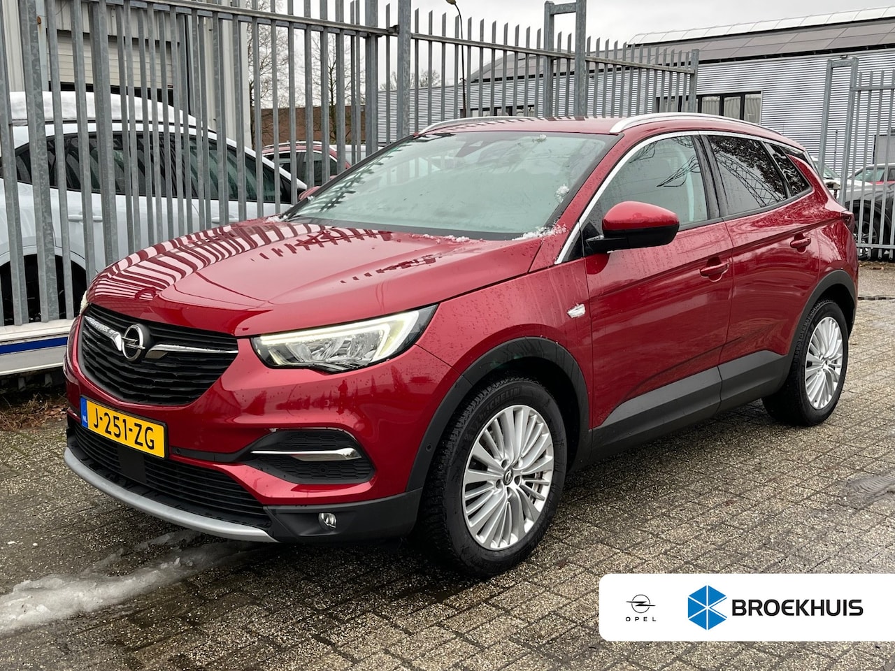 Opel Grandland X - 1.2 Turbo Innovation | Achteruitrijcamera | Apple Carplay/Android Auto|telefoonintegratie - AutoWereld.nl