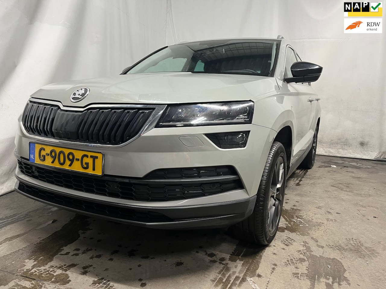Skoda Karoq - 1.5 TSI ACT Business Edition - Rechts Achter Schade - BPM - AutoWereld.nl
