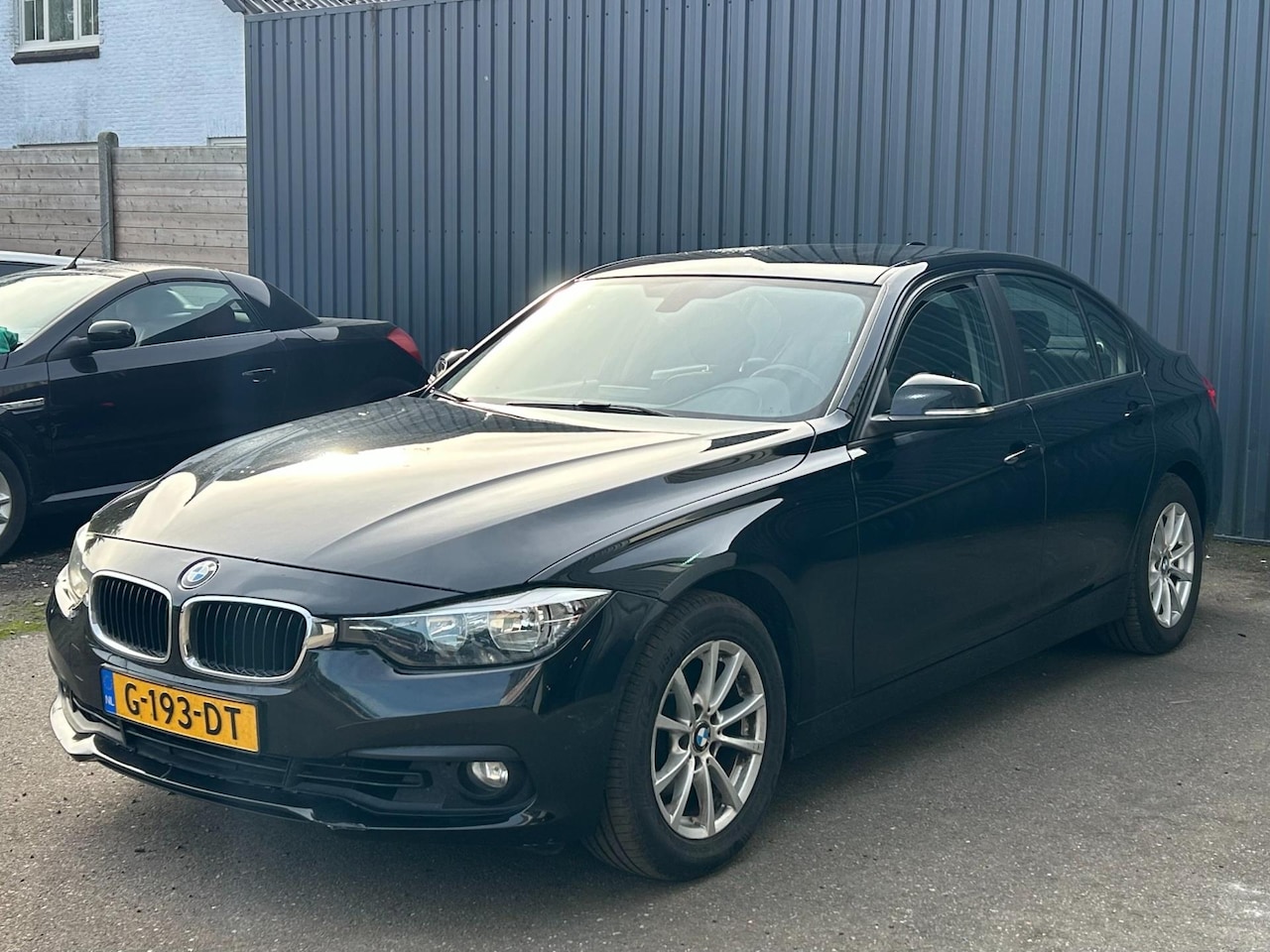 BMW 3-serie - 318i 318i - AutoWereld.nl