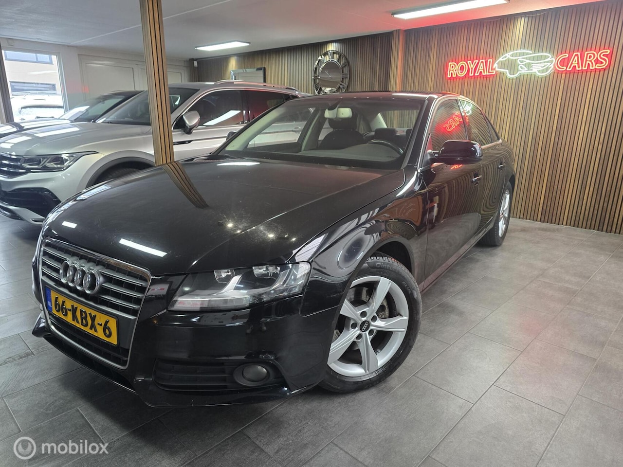 Audi A4 Limousine - 1.8 TFSI Pro Line/ Navigatie/ Cruise control - AutoWereld.nl