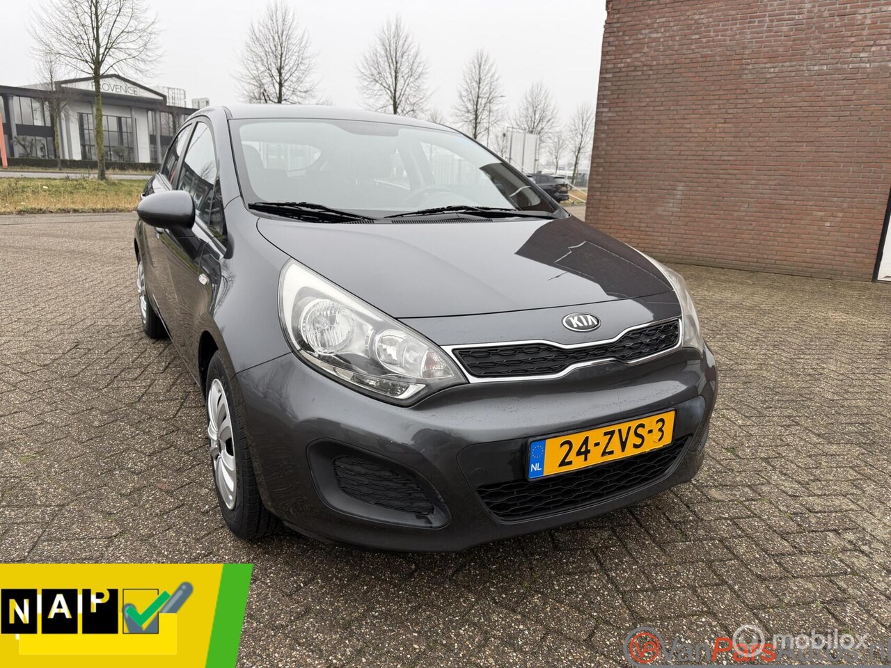 Kia Rio - 1.2 CVVT Comfort Pack 1.2 CVVT Comfort Pack,Airco,trekhaak,p.sensor,2de eigenaar - AutoWereld.nl