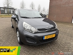 Kia Rio - 1.2 CVVT Comfort Pack, Airco, trekhaak, p.sensor, 2de eigenaar