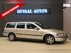 Volvo V70 - 2.4 Comfort Line 7PERS |AUT|AIRCO|CRUISE|LEDER|ELEK.RAMEN|NAP|APK