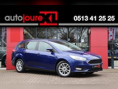 Ford Focus Wagon - 1.0 Lease Edition | Airco | Navigatie | Trekhaak | Origineel NL |