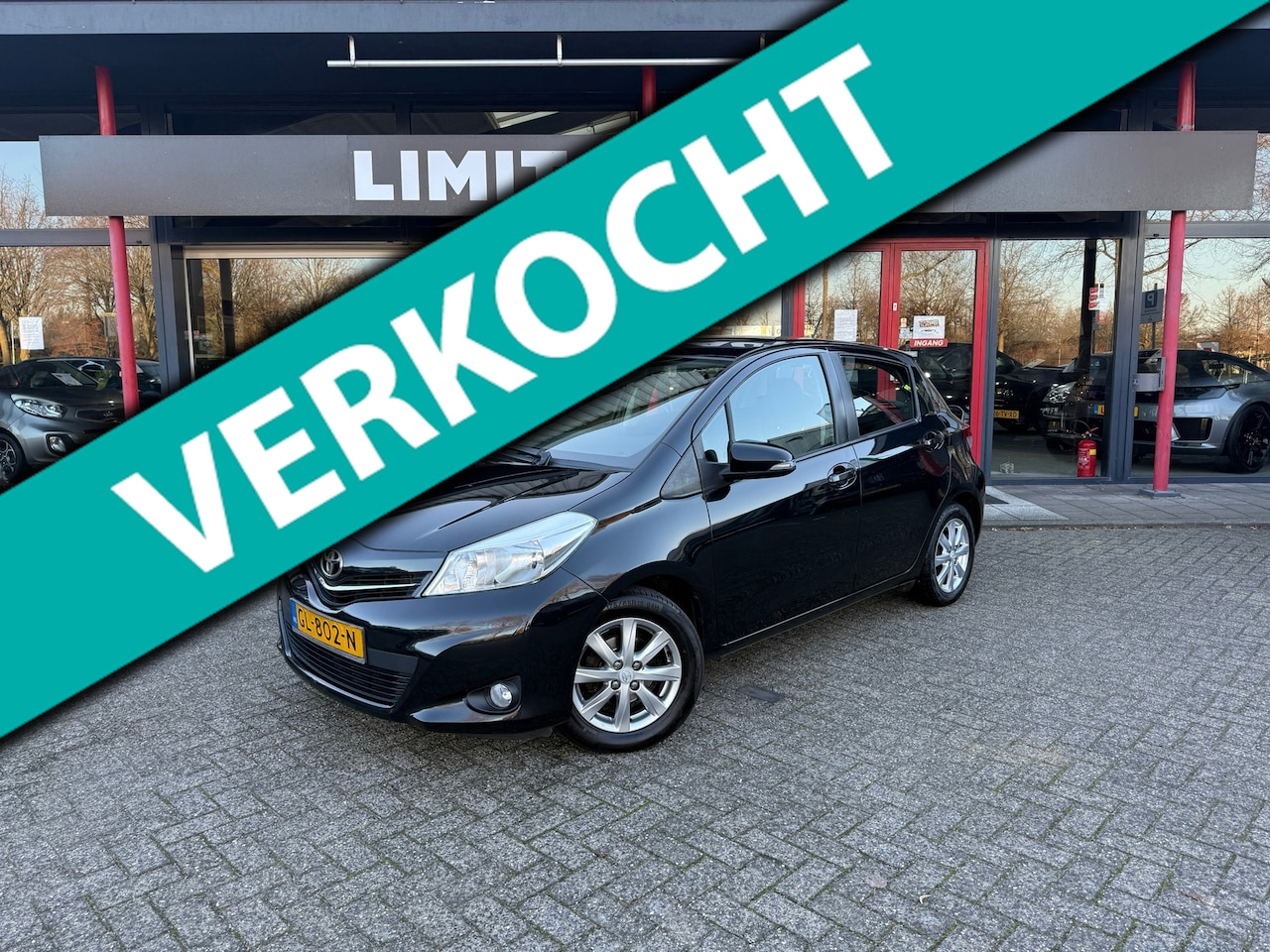 Toyota Yaris - 1.0 VVT-i Aspiration Airco/El.ramen/Nw.koppeling/Lmv/5drs/Apk - AutoWereld.nl
