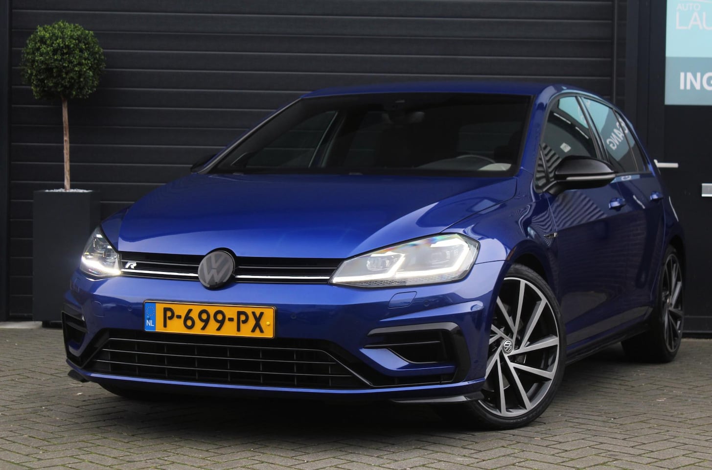 Volkswagen Golf - 2.0 TSI 4Motion R | Dynaudio | adaptief demping systeem| Keyless | BLIS - AutoWereld.nl