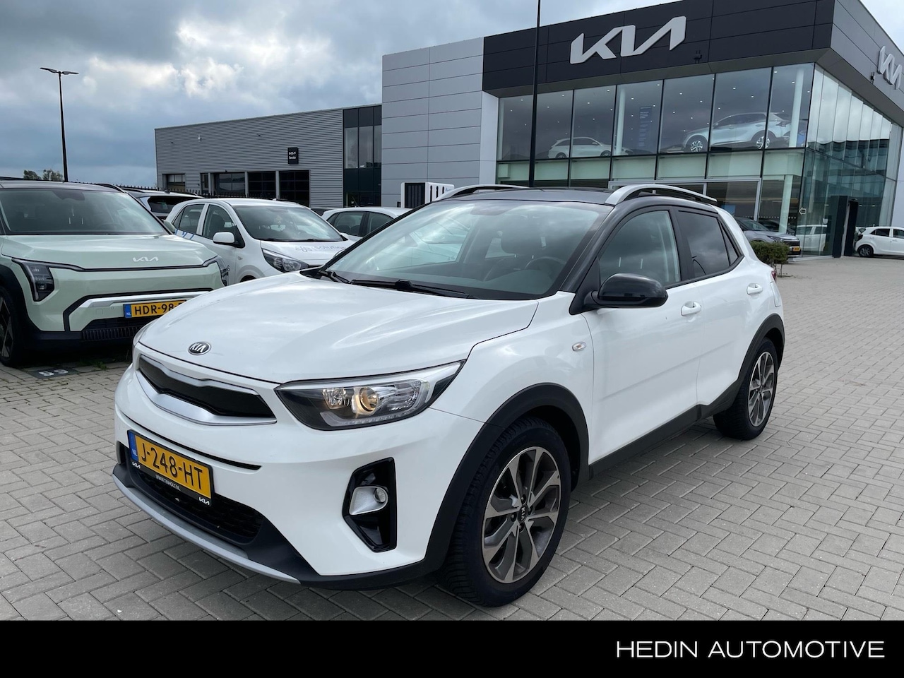 Kia Stonic - 1.0 T-GDi Sports Edition | Navigatie | Apple Carplay/Android Auto | Parkeersensoren & came - AutoWereld.nl