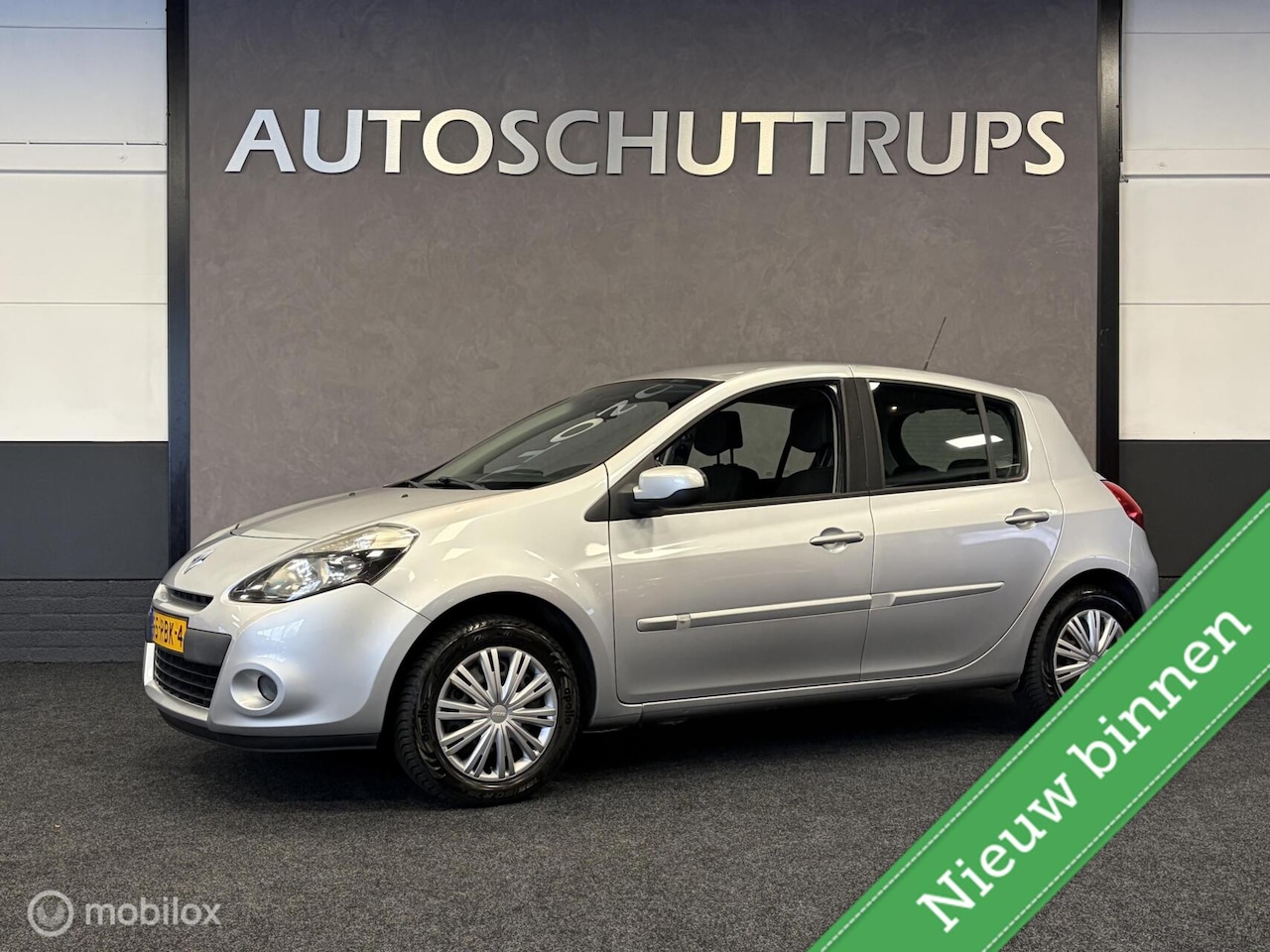 Renault Clio - 1.2 Collection AIRCO / CRUISE / TR.HAAK / NAP / DEALER O.H. / - AutoWereld.nl