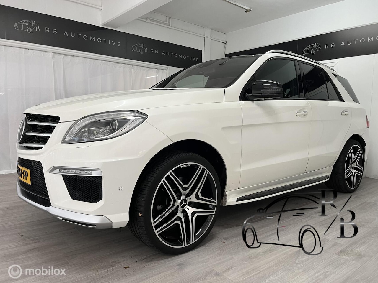 Mercedes-Benz M-klasse - 350 BlueTEC Edition 1 VOLLEDIG 63 AMG UITGEVOERD - AutoWereld.nl