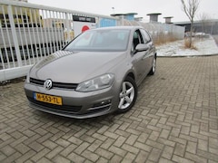 Volkswagen Golf - 1.2 TSI Trendline