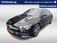 Mercedes-Benz CLA-Klasse - 200 Business Solution AMG / Pano / Navigatie / Camera / Parkeer sensoren V+A / App connect
