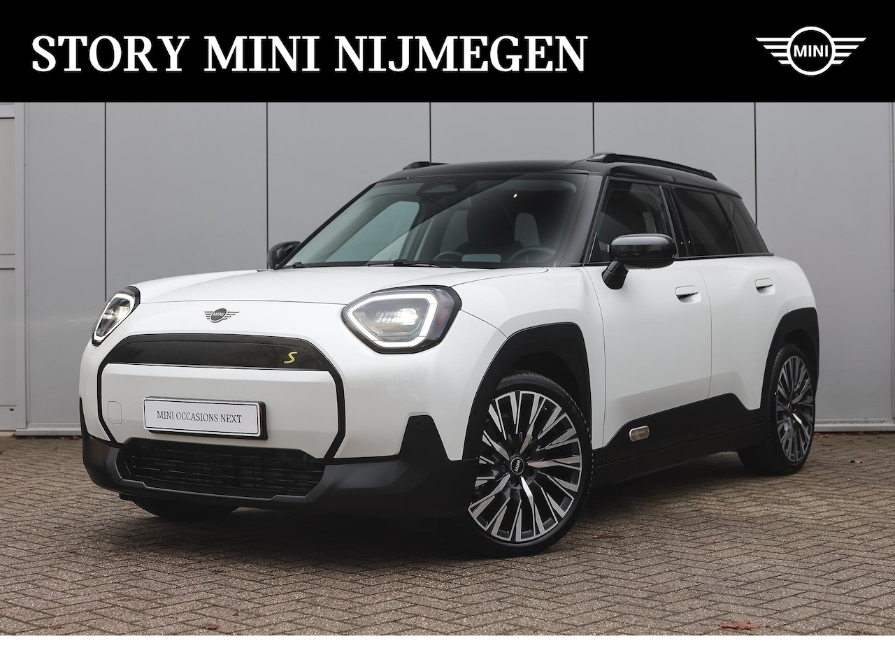 MINI Aceman - SE / Classic / Pakket M / 19" Eternal Spoke 2-tone - AutoWereld.nl