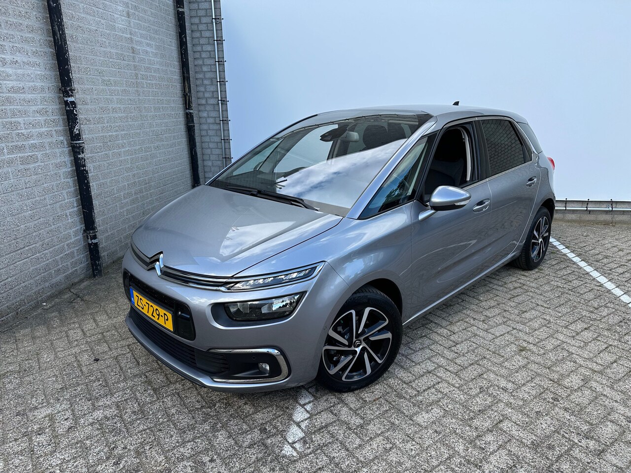 Citroën C4 SpaceTourer - 1.2 PureTech Feel | Airco (automatisch) | Apple Carplay/Android Auto|telefoonintegratie pr - AutoWereld.nl