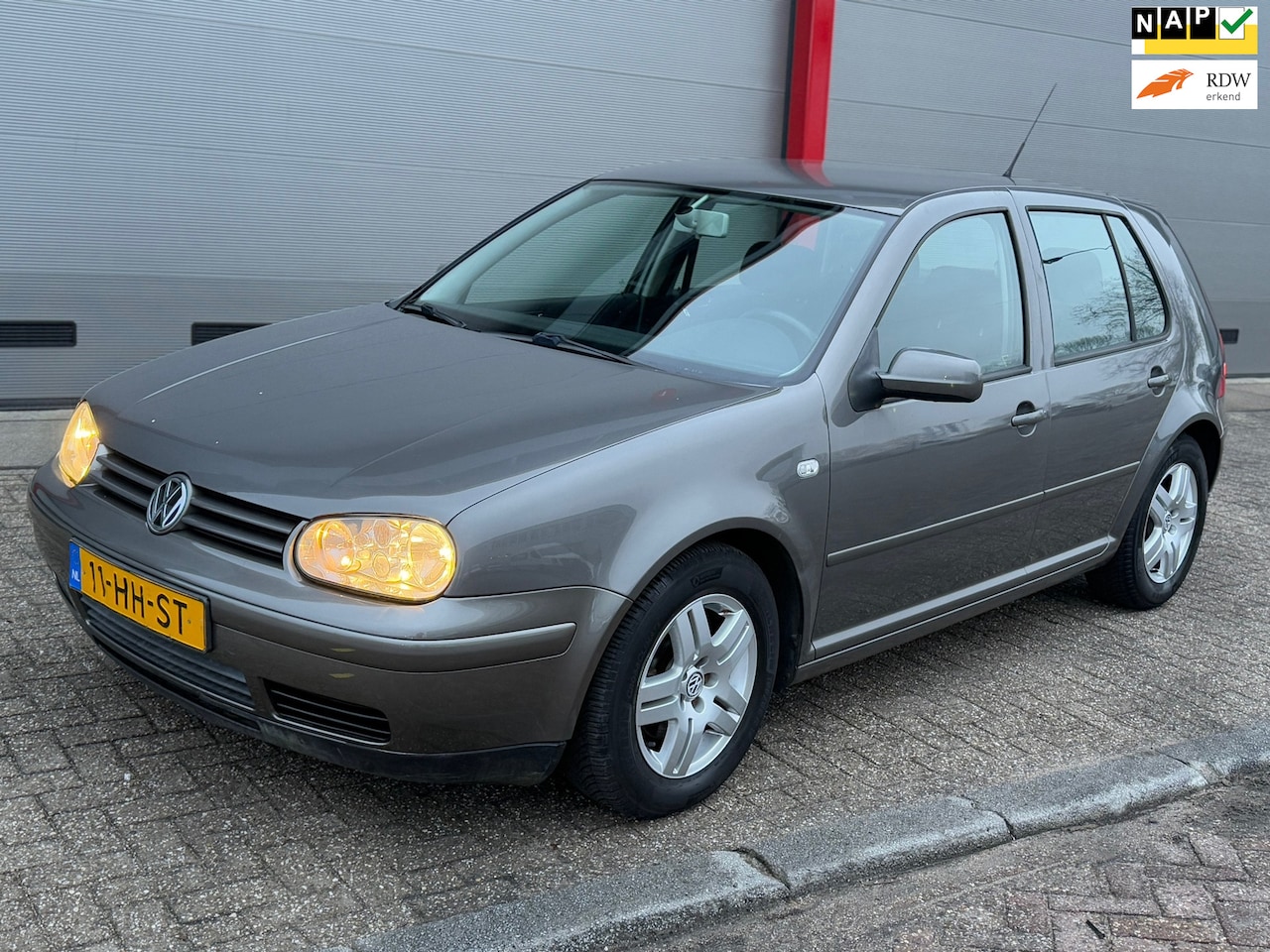 Volkswagen Golf - 2.0 Highline 2.0 Highline - AutoWereld.nl