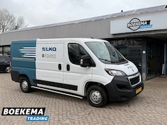 Peugeot Boxer - 330 2.2 HDI 120 L2-H1 Premium Navigatie Camera Airco