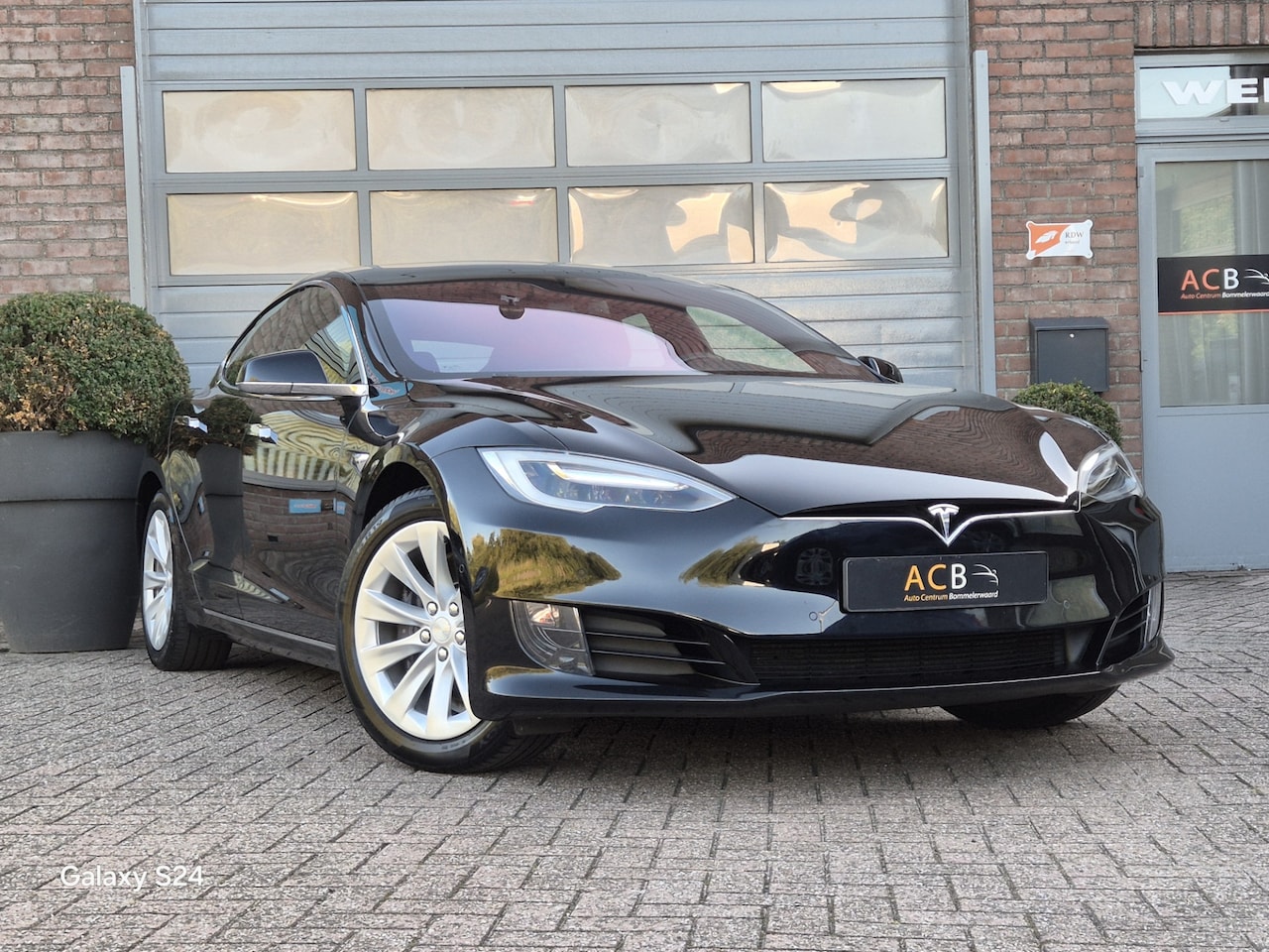 Tesla Model S - 75 Business Economy Accu 97% In zeer nette staat. - AutoWereld.nl