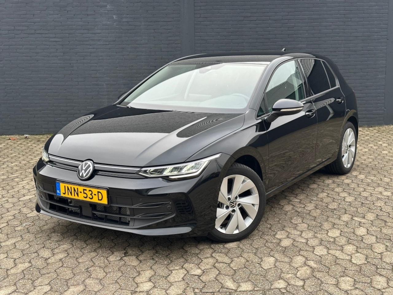 Volkswagen Golf - 1.5 TSI Life Edition 1.5 TSI Life Edition, Carplay, Stoelverwarming, Nieuwstaat - AutoWereld.nl