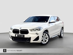 BMW X2 - SDrive 20i M-Sport | LED | Elektr. stoelen | Dealer onderhouden | Clima | Stoelverwarming