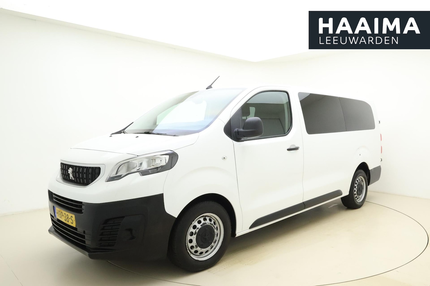 Peugeot Expert - 2.0 BlueHDI Long Premium DC 120 PK | Handgeschakeld | 6-Zits | Trekhaak | Glaslook panelen - AutoWereld.nl
