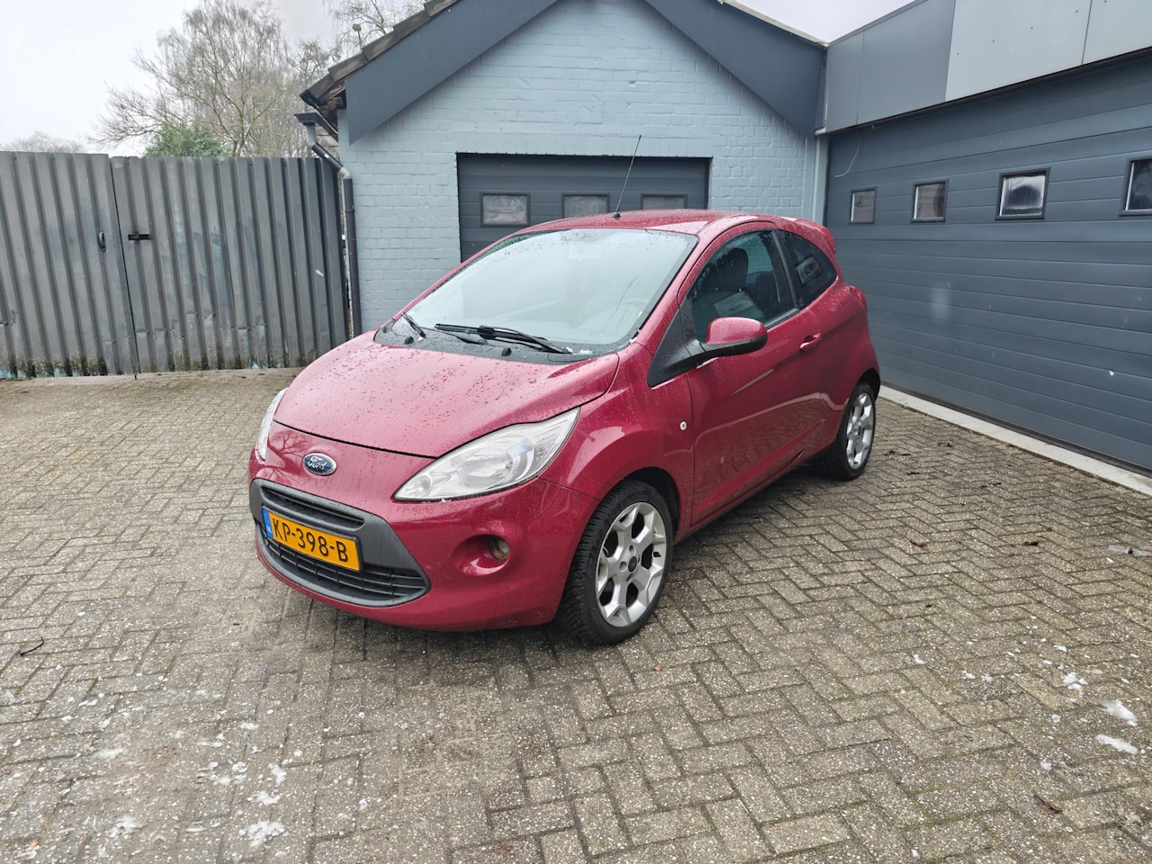 Ford Ka - 1.2 Trend 1.2 Trend,Lichtmetalen velgen,Climate control,Elektrische ramen - AutoWereld.nl